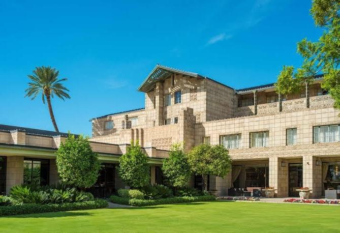 Image of the Arizona Biltmore Hotel, location for nba竞猜官网 Executive Summit